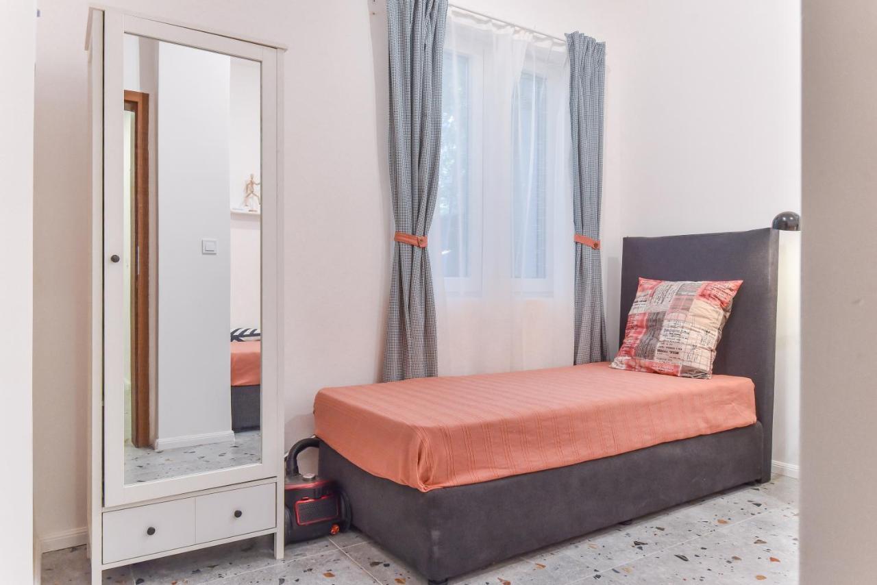 Cosy & Renovated 2Bd Flat Near Vitoshka By Flat Mаnager Apartamento Sófia Exterior foto